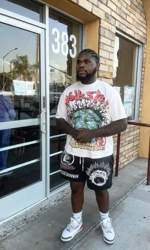 Fat Boy’s Outfit in Hellstar T-Shirt & Jordan Sneakers (2023)