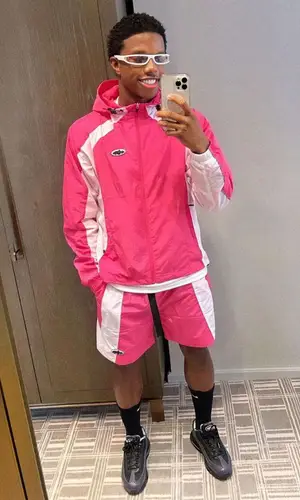 Tyrell Malacia wearing Nike sock