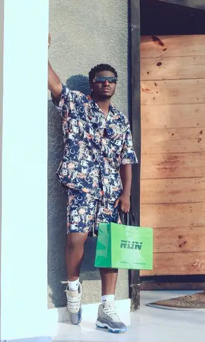 Abisi Emmanuel wearing Jordan sneakers