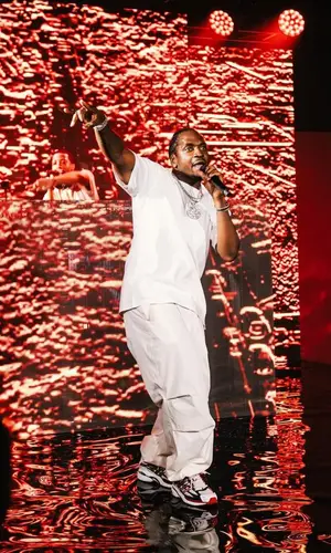 Pusha T wearing Uniqlo t-shirt