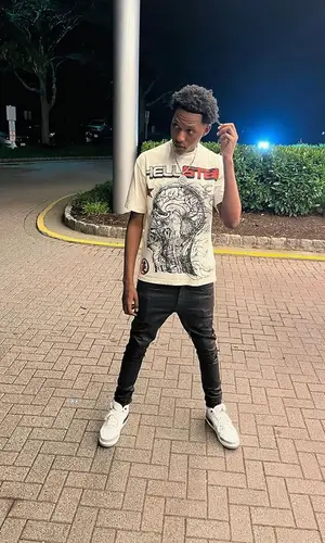 Bandmanrill wearing Jordan sneakers