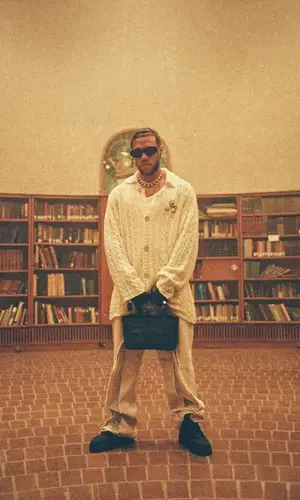 Jhay Cortez wearing Bottega Veneta bag