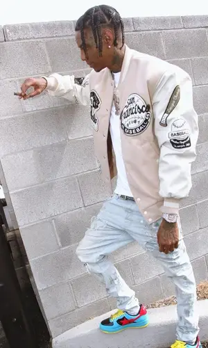 Soulja Boy wearing Burberry belt