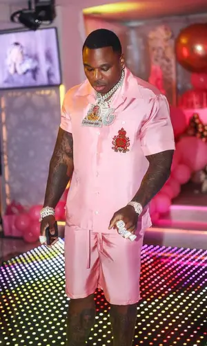 BandMan Kevo wearing Dolce & Gabbana sock