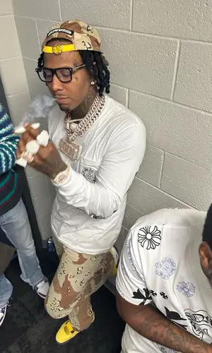 Moneybagg Yo wearing Chrome Hearts cap