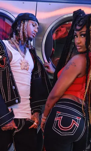 Lil Gnar wearing Hanes top