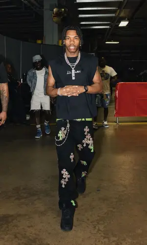 Lil Baby wearing Chrome Hearts belt