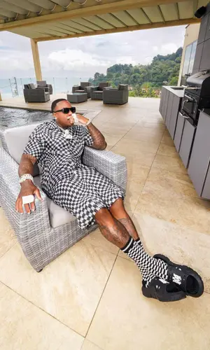 BandMan Kevo’s Outfit in Amiri Shirt, Moncler Eyewear & Salehe Bembury (2023)