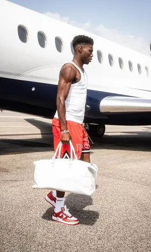 Aurelien Tchouameni wearing Burberry sock