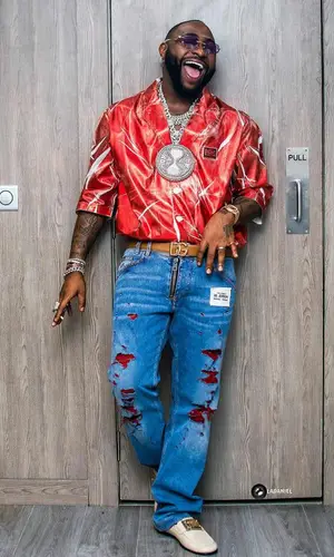 Davido wearing Cartier eyewear