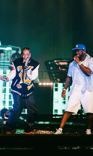 50 Cent’s Outfit in Dior Shirt & New Era Cap (2023)