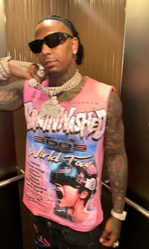 Moneybagg Yo wearing Hellstar t-shirt