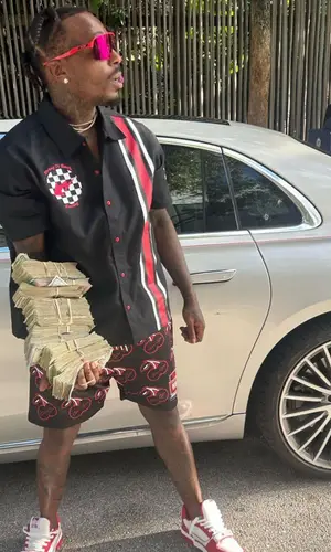 Sauce Walka wearing Oakley eyewear