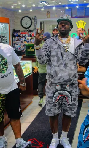 EST Gee’s Outfit in Bape Hoodie & Nike Sneakers (2023)