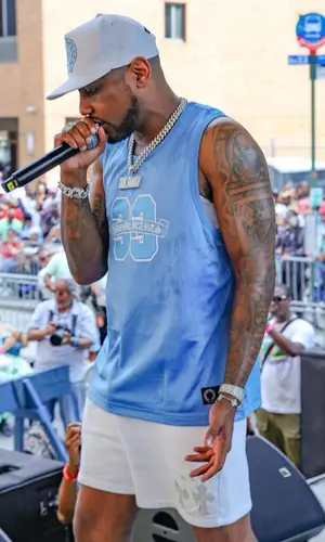 Fabolous wearing Chrome Hearts jersey