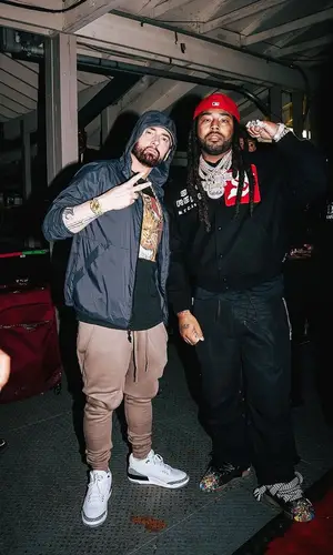 Icewear Vezzo wearing New Era cap
