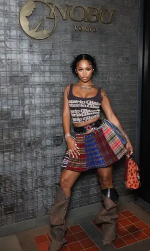 Dess Dior’s Outfit in Hysteric Glamour Top, Dior Bag & Chopova Lowena (2023)