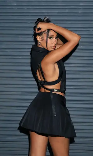 Bia’s Outfit in Prada Jacket (2023)