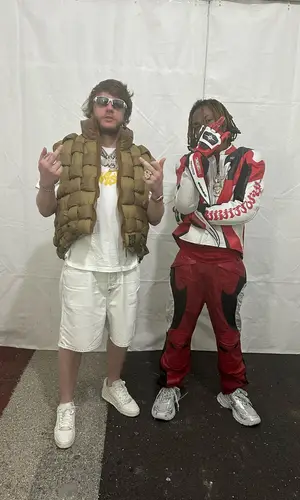 Murda Beatz’s Outfit in Kapital Jacket, Evisu T-Shirt & Oakley Eyewear (2023)