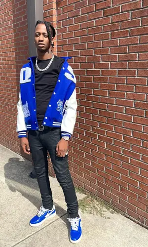 Yung Mal’s Outfit in Filthy Wealth Pants, Bape Sneakers & Gucci Belt (2023)