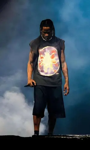 Travis Scott wearing Pro 5 shorts
