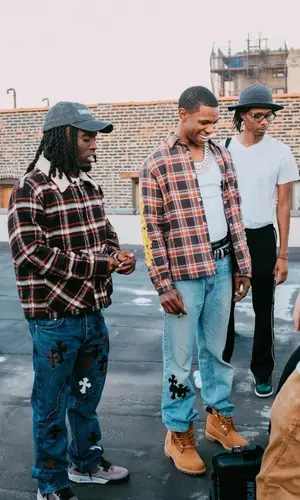 A Boogie Wit Da Hoodie wearing Timberland boots
