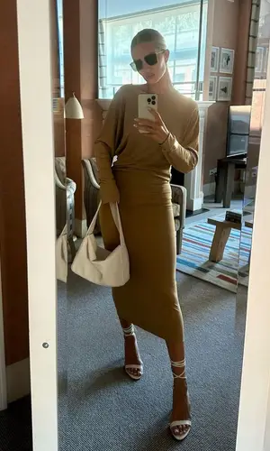 Rosie Huntington-Whiteley wearing Khaite bag