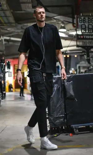 Kristaps Porzingis wearing Dior sneakers