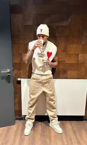 NLE Choppa wearing Ami hat