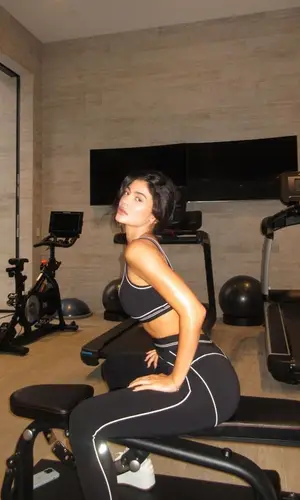 Kylie Jenner’s Outfit in Alo Yoga Top (2023)
