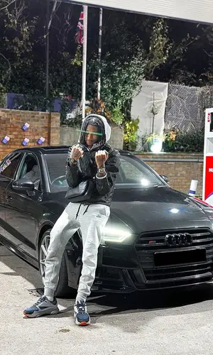 Digga D’s Outfit in Amiri Jacket, Nike Hoodie & Dior Sneakers (2023)