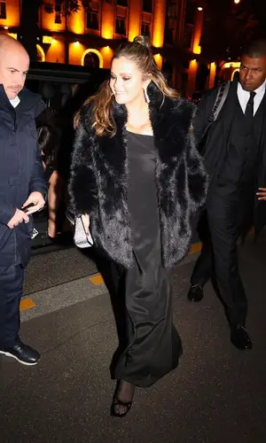 Selena Gomez’s Outfit in Mango Jacket, Aupen Bag & Jimmy Choo Sandals (2023)