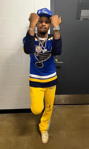 Toosii wearing St. Louis Blues jersey