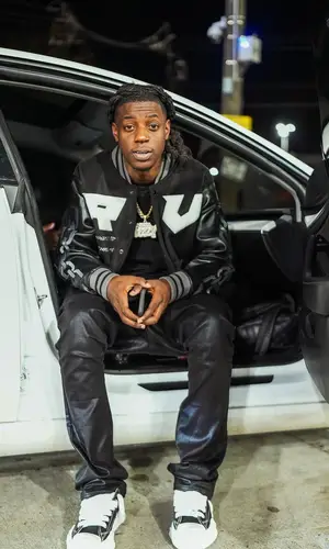 OMB Peezy’s Outfit in Retrovert Jacket, Hanes T-Shirt & Maison Mihara Yasuhiro Sneakers (2023)