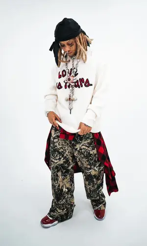 Trippie Redd wearing Jordan sneakers