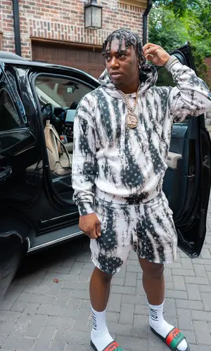 Fredo Bang wearing Gucci sandal