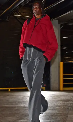 Bol Bol’s Outfit in Vetements Hoodie & Converse Sneakers (2024)