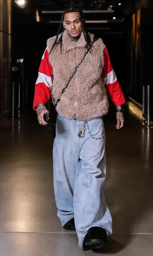 Jordan Clarkson’s Outfit in Vetements Jeans & Balenciaga Bag (2024)