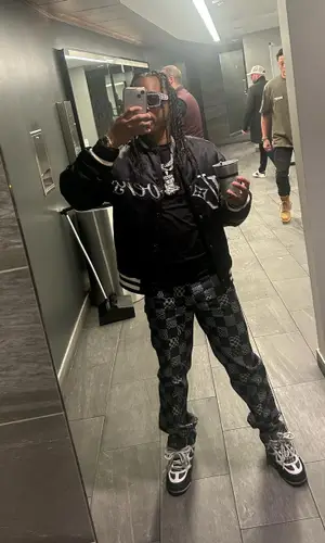 Pressa’s Outfit in Louis Vuitton Eyewear (2024)