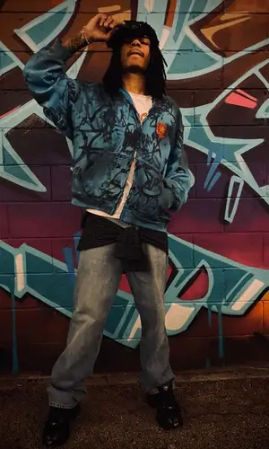 Southsidesilhouette wearing Balenciaga jeans