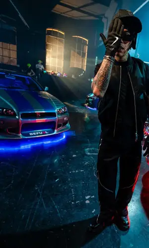 Sfera Ebbasta’s Outfit in Rick Owens Eyewear, Off-White Cap & Nike Gloves (2024)