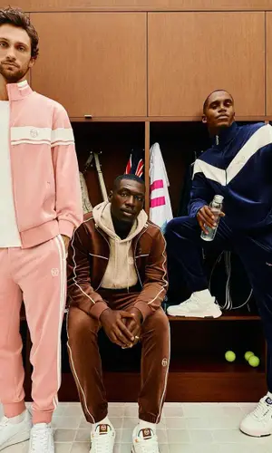 Foggieraw wearing Sergio Tacchini hoody