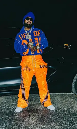 Icewear Vezzo’s Outfit in Life Of Sin Hoodie & Nike Sneakers (2024)