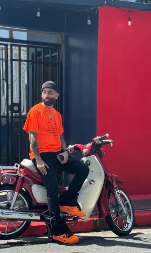 Arcangel’s Outfit in Balenciaga T-Shirt, Gallery Dept. Jeans & Louis Vuitton Sneakers (2024)