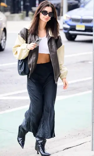 Emily Ratajkowski’s Outfit in Edikted Jacket, Ganni Boots & Loewe Bag (2024)