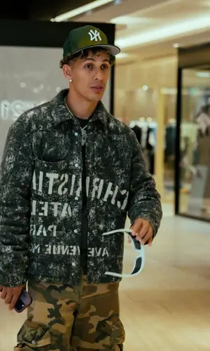 Rvssian’s Outfit in Dior Jacket, Amiri Pants & New Era Cap (2024)
