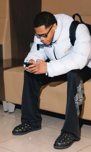 Devin Haney wearing Ugg boots