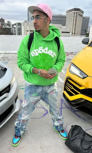 Fenix Flexin wearing New Era cap