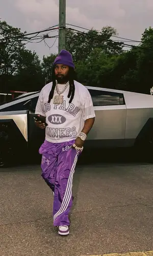 Icewear Vezzo’s Outfit in Life Of Sin Jersey & Louis Vuitton Sneakers (2024)