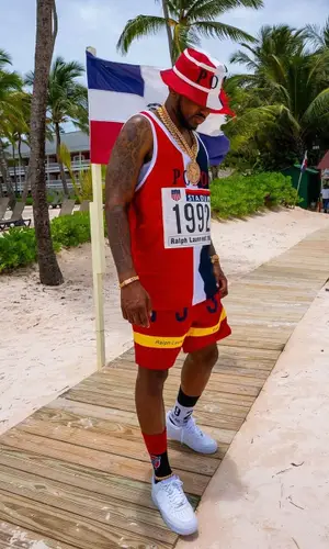 Fabolous wearing Ralph Lauren top